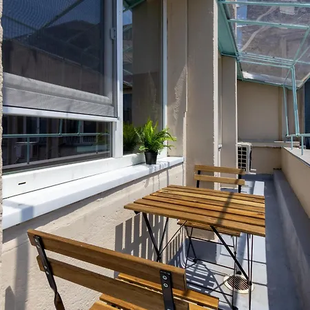 The Palm With View Apartment