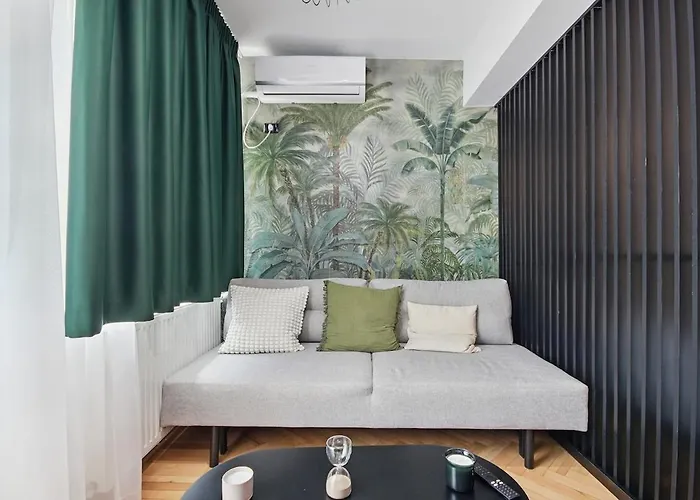 The Palm With View Bucureşti